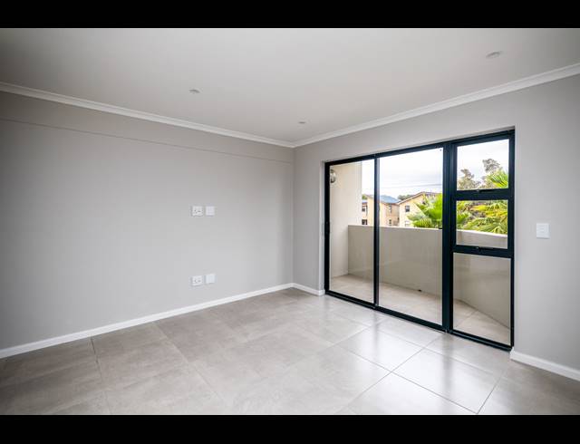 20 BEDROOM APARTMENT BLOCK FOR SALE IN TABLE VIEW